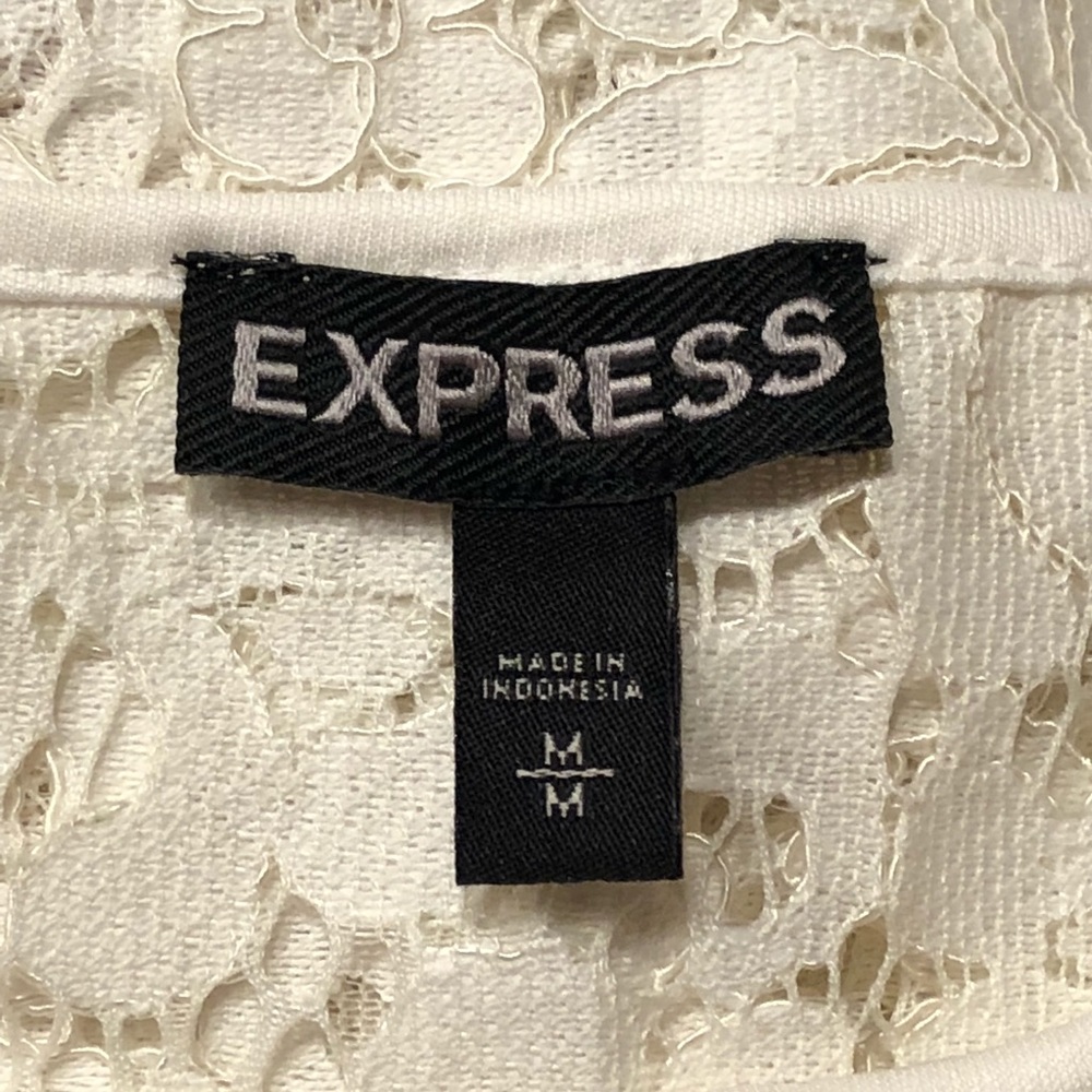 *NWOT* Express Top - Picture 2 of 3